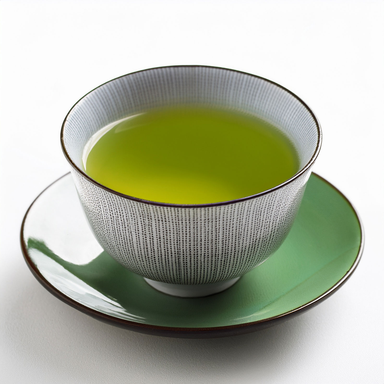 煎茶Asahiお茶の入った湯呑み